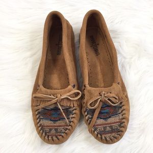 Minnetonka Moccasins Woven Aztec Print Slip On